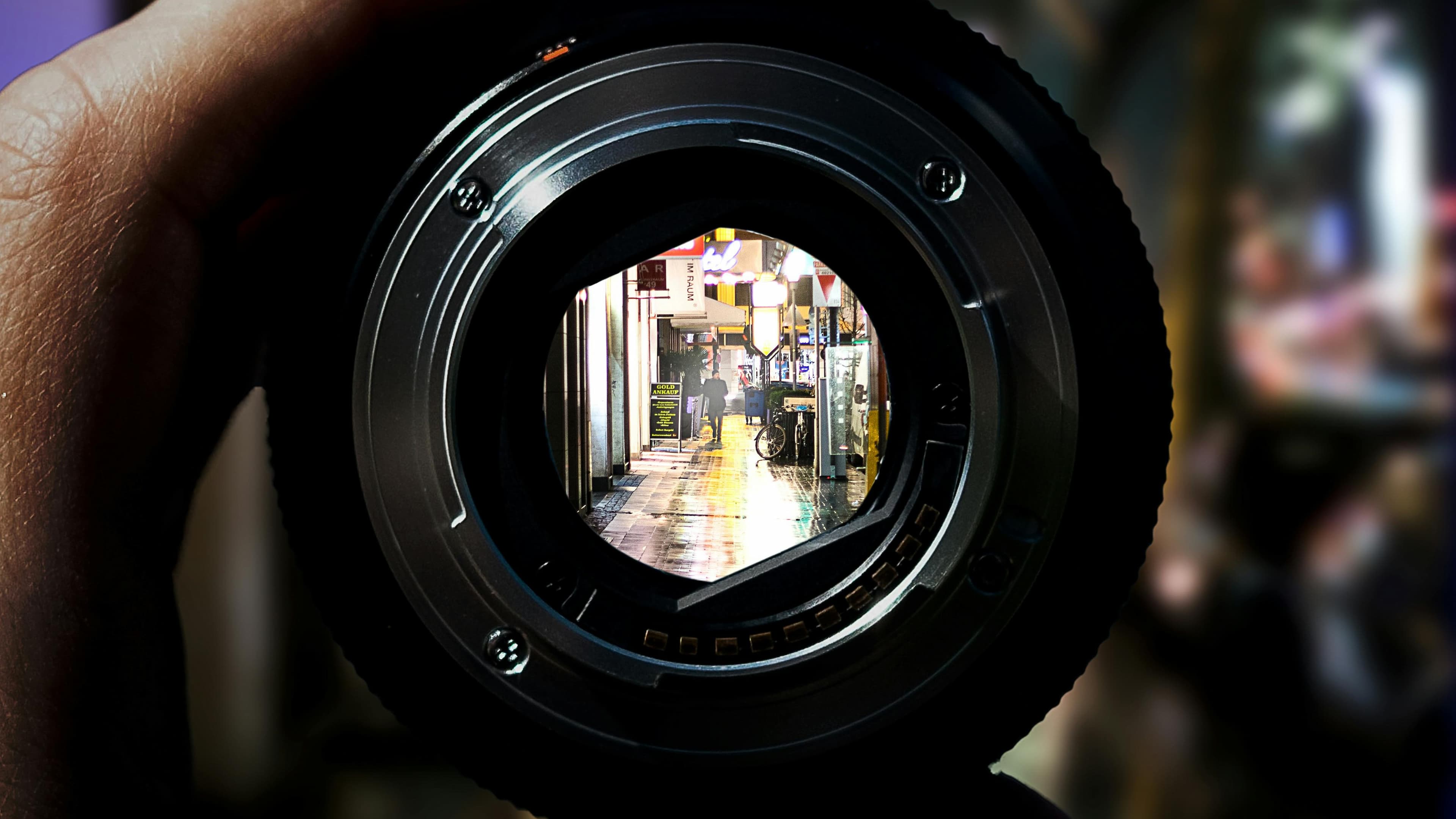 Are there photo sharing tools that don’t compromise privacy?